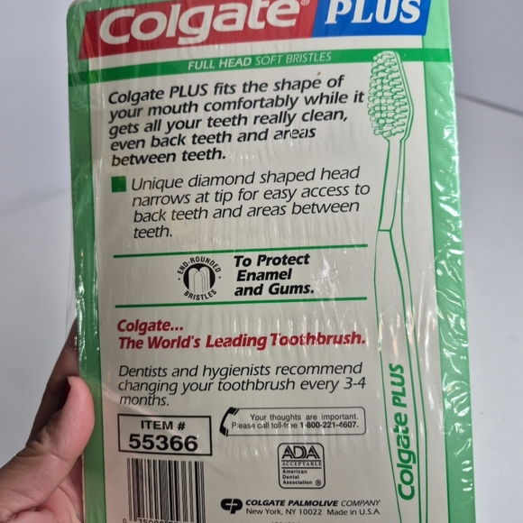 Colgate Plus Full Head Soft Bristles Toothbrushes Vintage Multicolor Dental - Picture 5 of 5